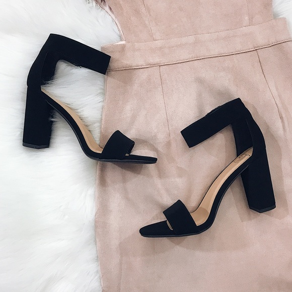 🆕 Haley - Black Ankle Strap Sandal Heels - Picture 2 of 6